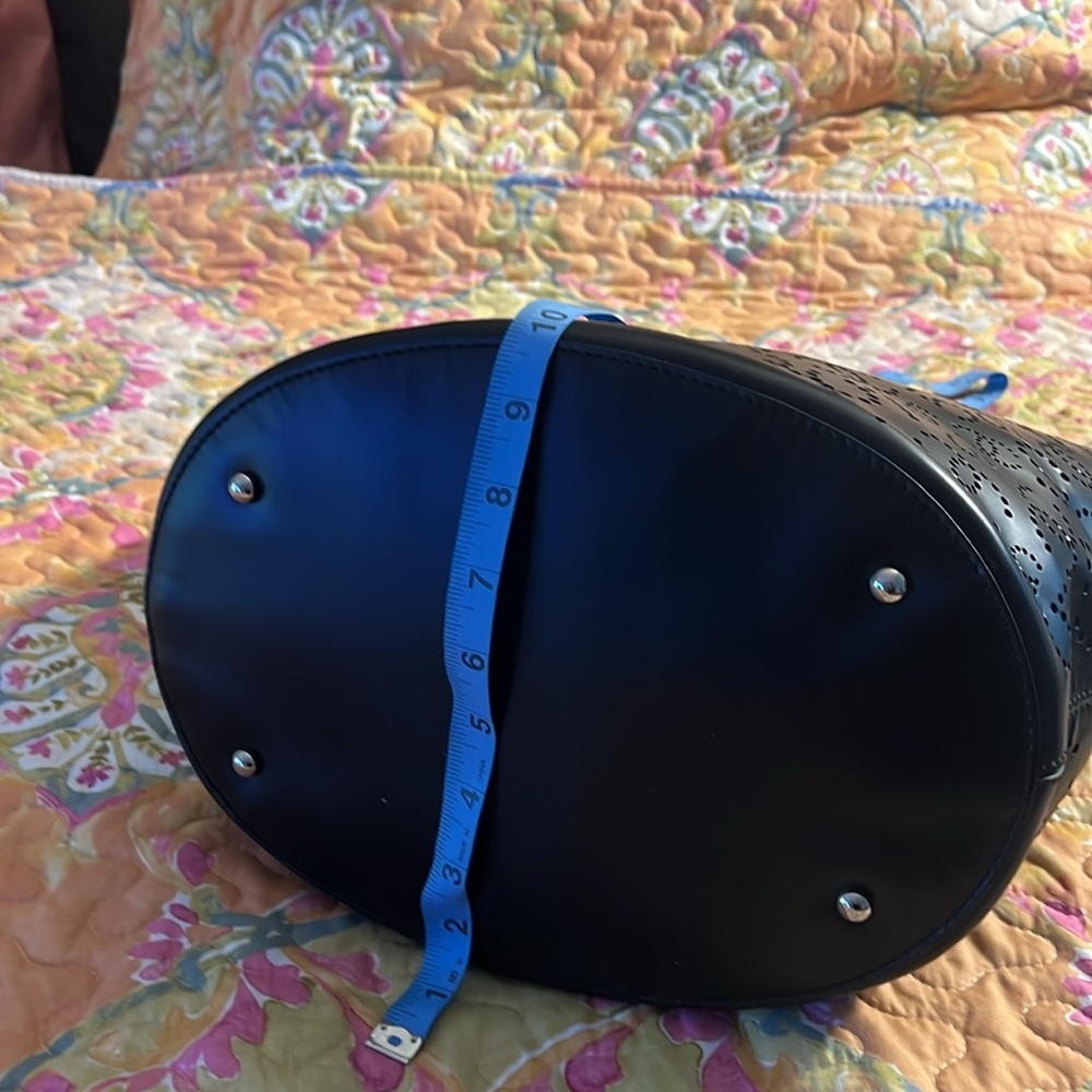 Retail $5000 Chanel tote leather bag authentic rare - Picture 10 of 17